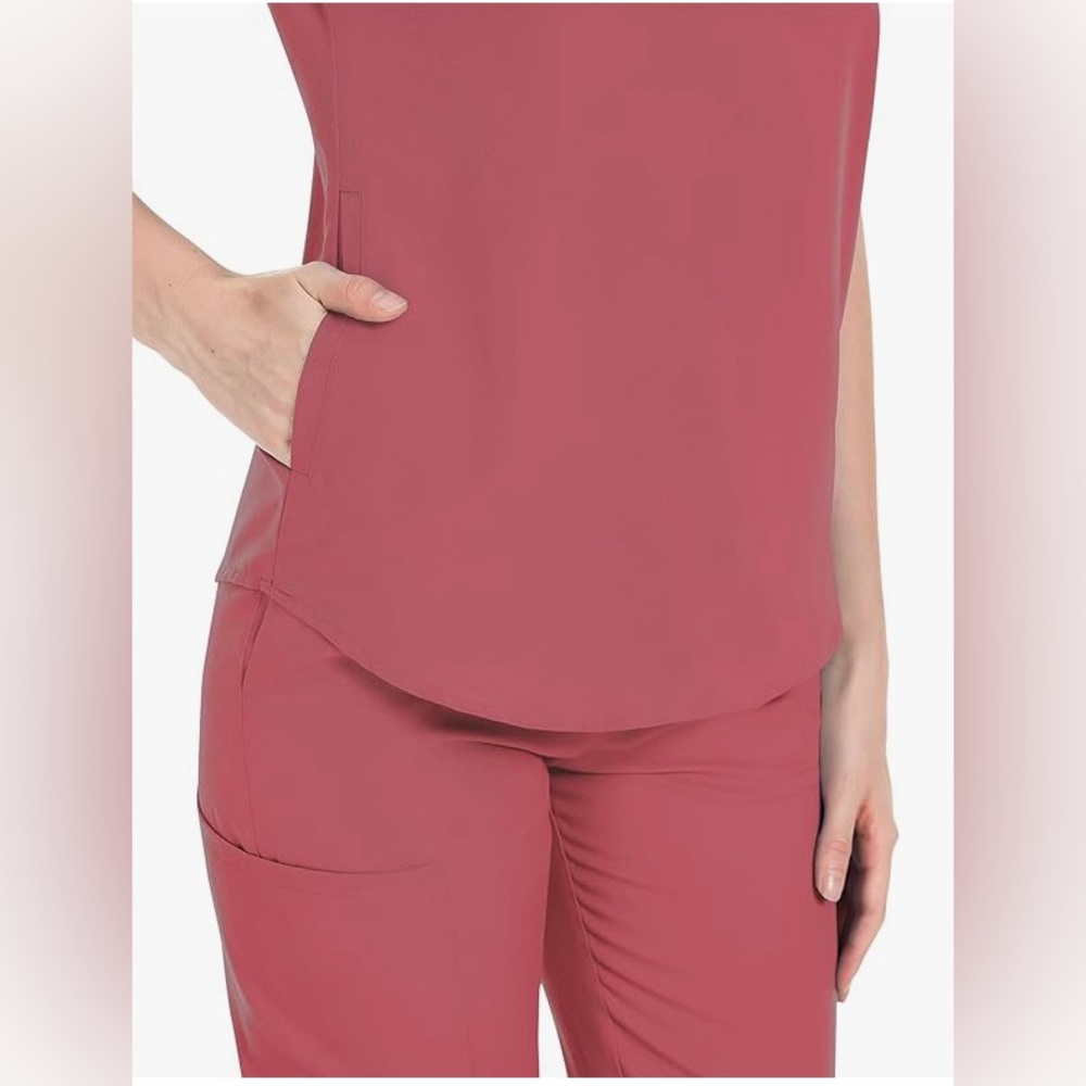 Pink Scrub Set- women’s medium - Picture 2 of 7